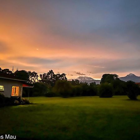 Marangu Hotel Экстерьер фото